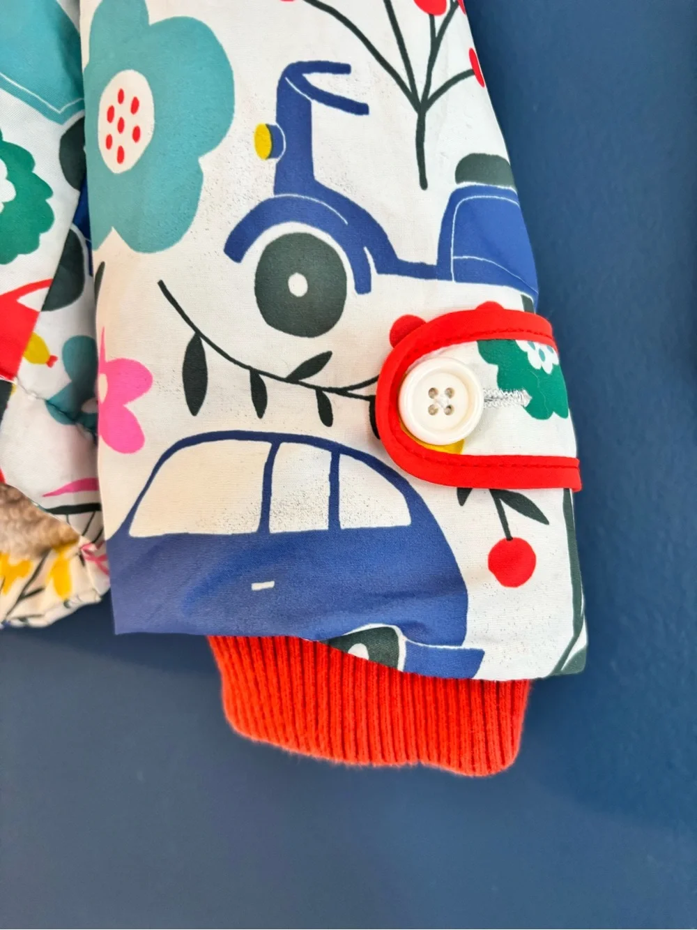 MiniBoden Multicolor Floral & Car Print Hooded Jacket - Picture 2 of 5